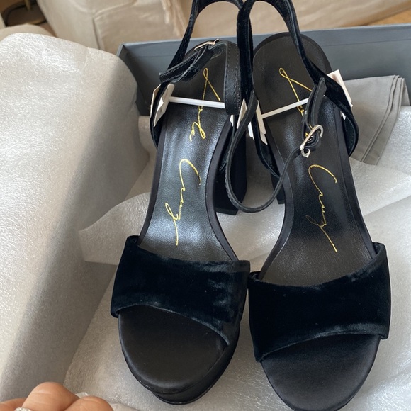 Anthropologie Brand New Lola Cruz Platforms Sandal Black Silk Velvet ♥️ - Picture 7 of 9